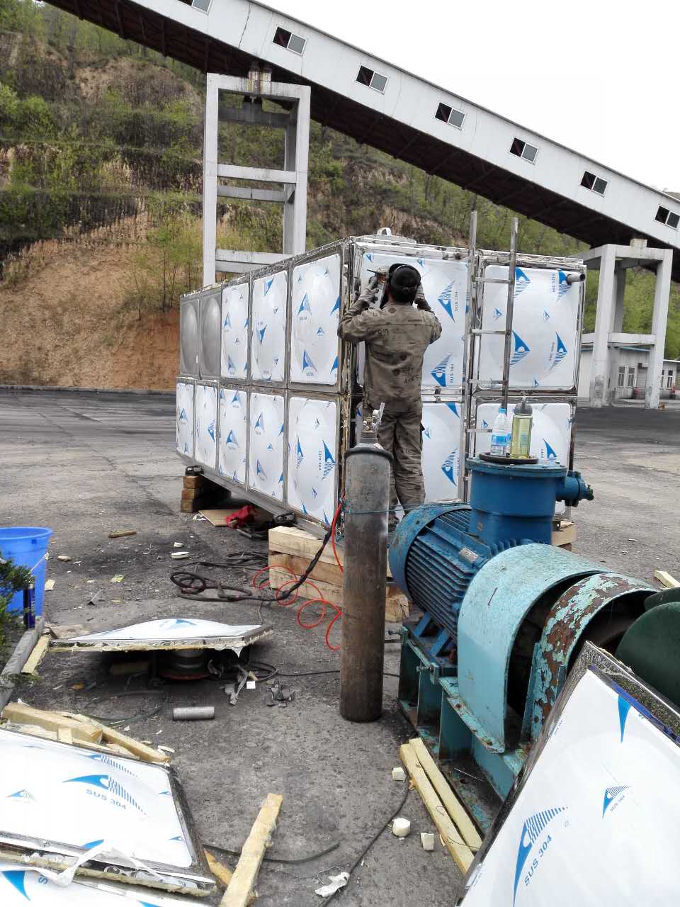 不銹鋼水箱安裝 不銹鋼水箱安裝